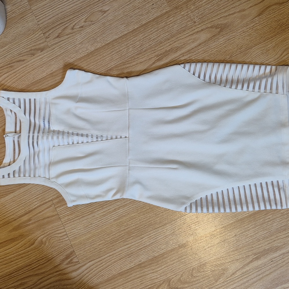 💥5/35 Tobi Cream Sleeveless Mini Dress Size S